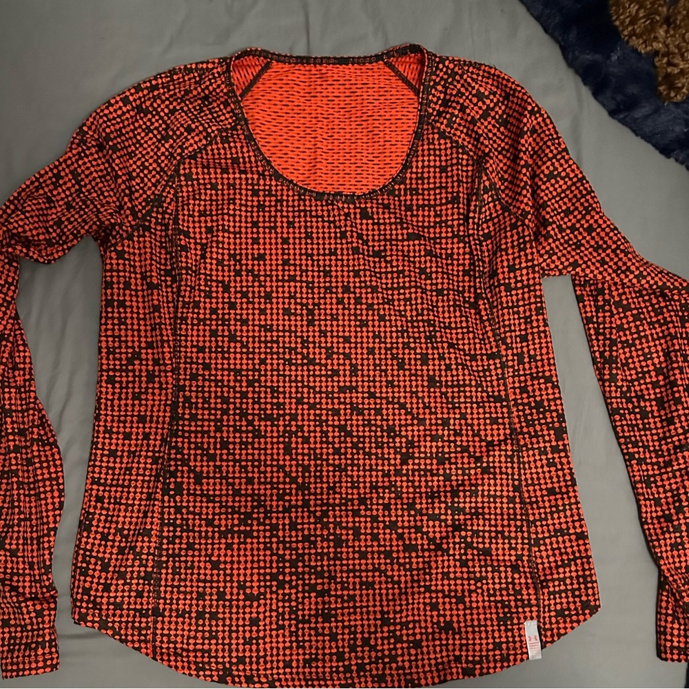 Under Armour light weight runners shirt